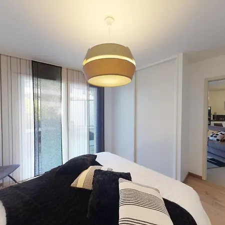 Apartmán Le Confort Terrasse & Parking Prive Annecy