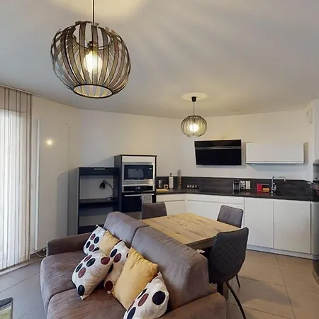Le Confort Terrasse & Parking Prive Apartmán Annecy
