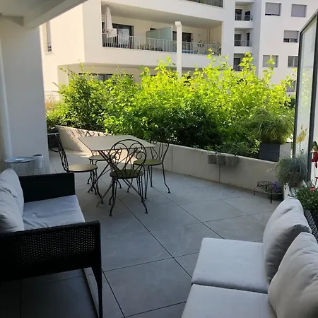 Le Confort Terrasse & Parking Prive Apartment *